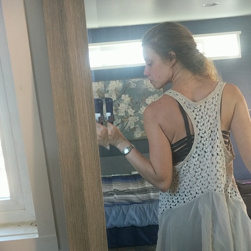 ISSI OffWhite Knit Sheer Flowy Hippie TankTop - Picture 3 of 4